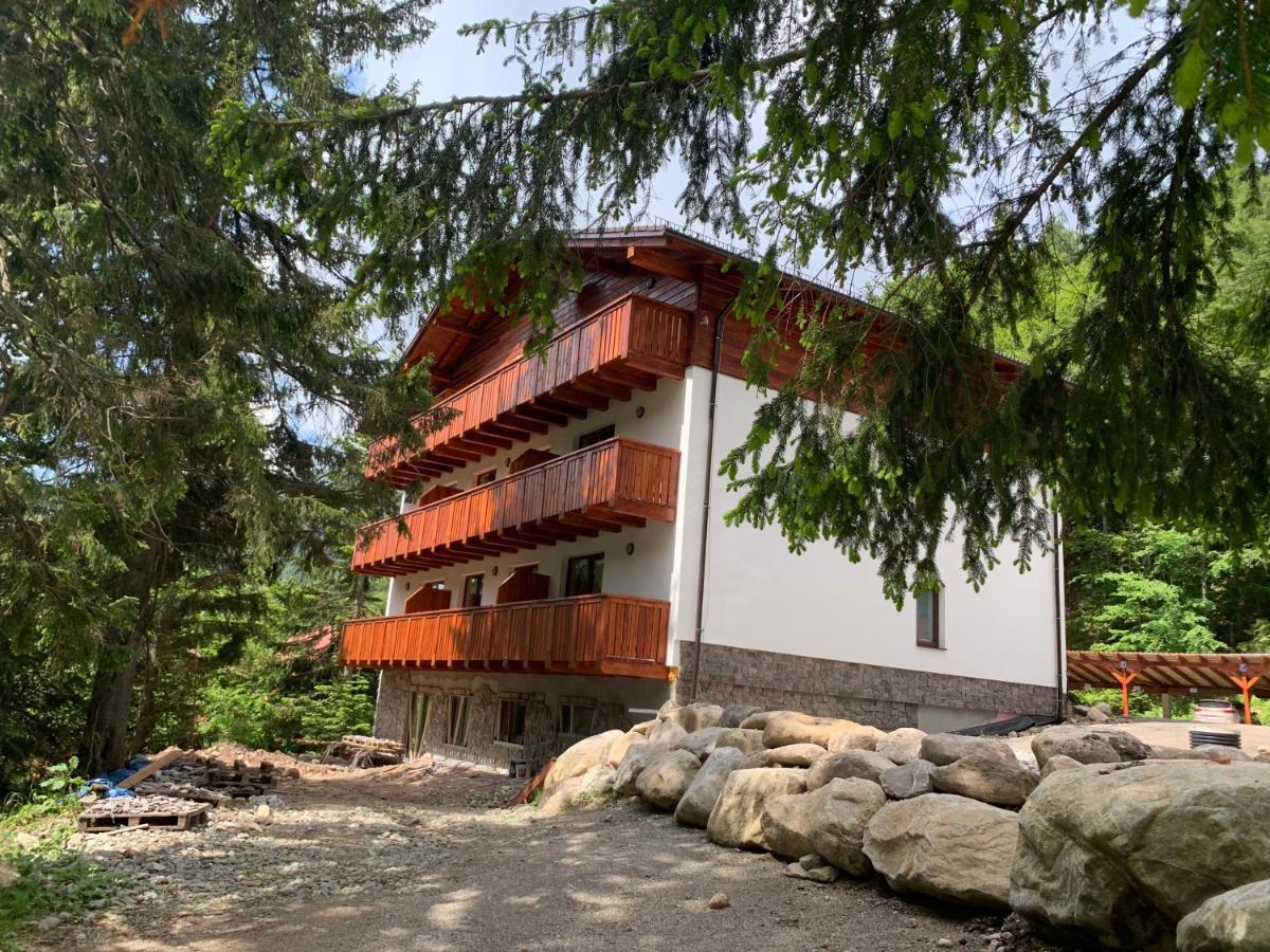 Apartman Jelen Chopok Juh-Trangoska Tale Exterior photo