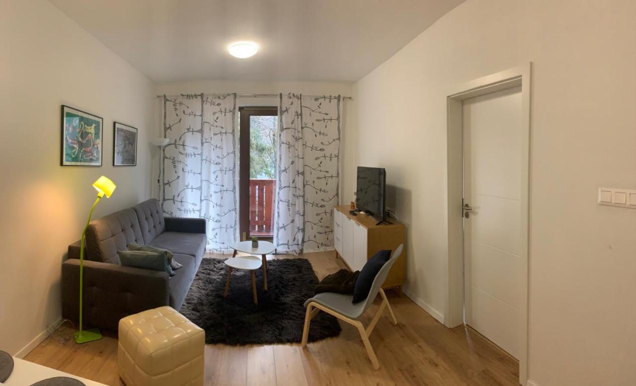 Apartman Jelen Chopok Juh-Trangoska Tale Exterior photo